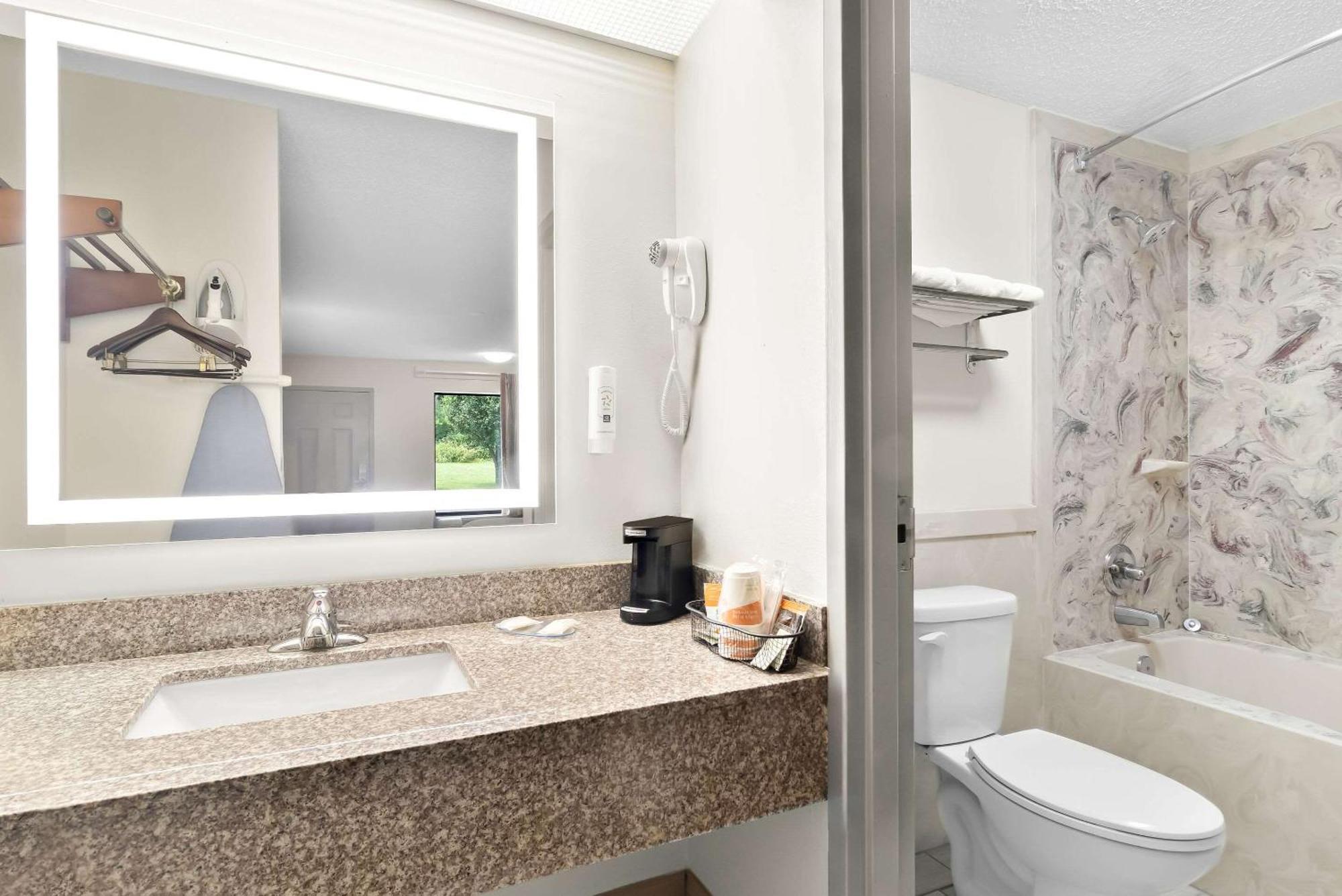 Quality Inn Russellville Dış mekan fotoğraf